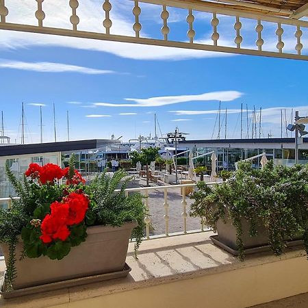 Residence Villa Livia San Vincenzo Buitenkant foto