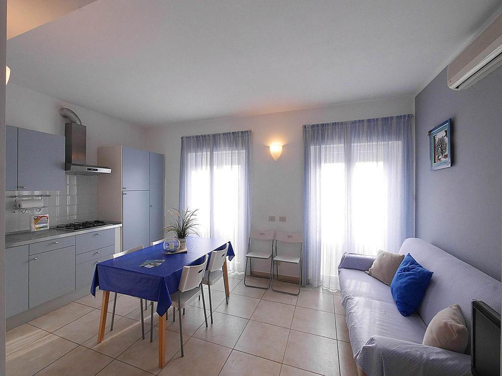 Residence Villa Livia San Vincenzo Buitenkant foto