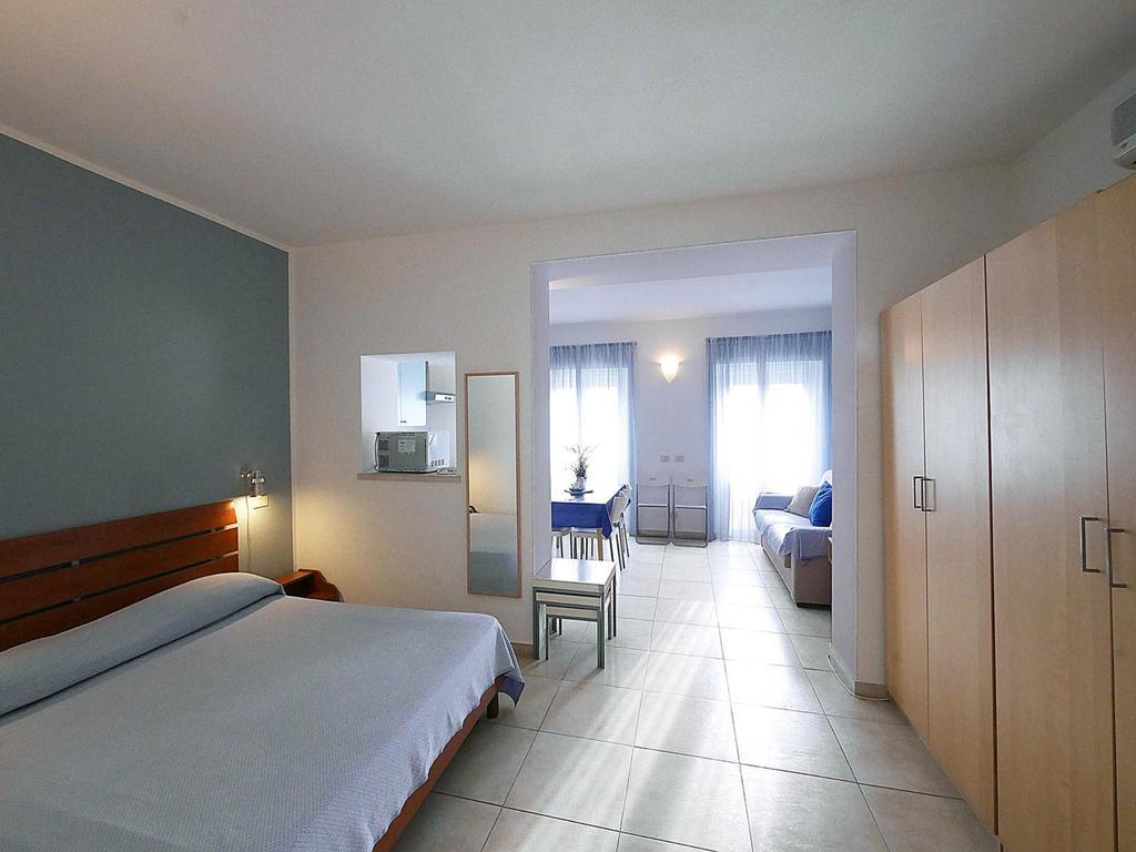 Residence Villa Livia San Vincenzo Buitenkant foto