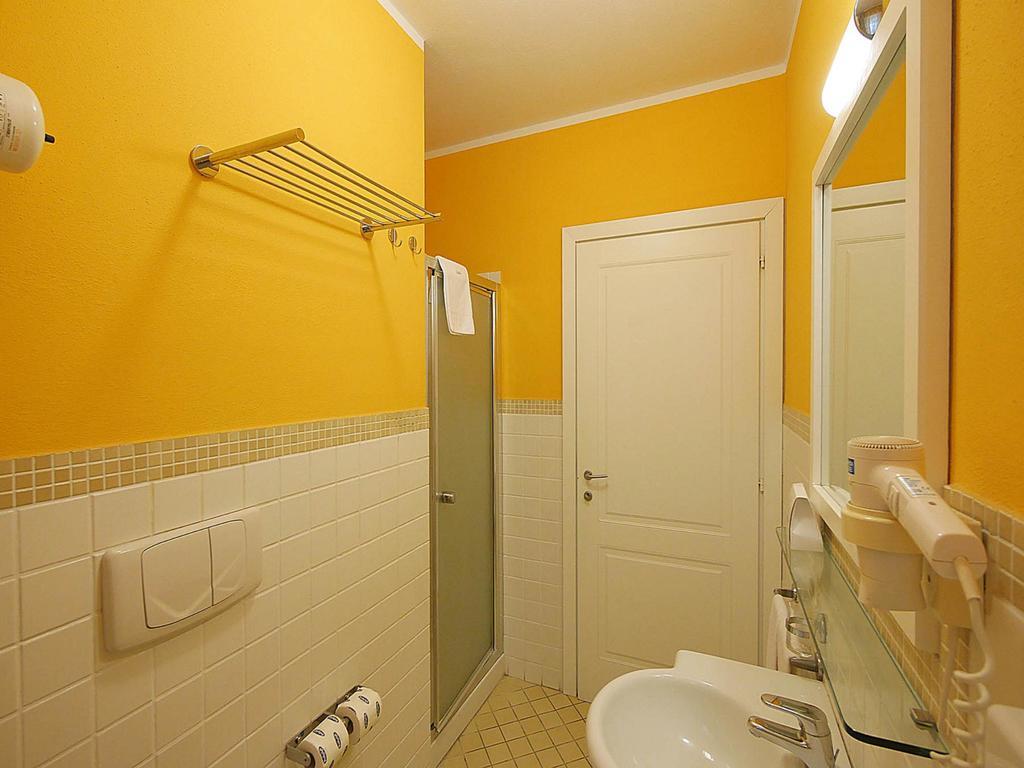 Residence Villa Livia San Vincenzo Buitenkant foto