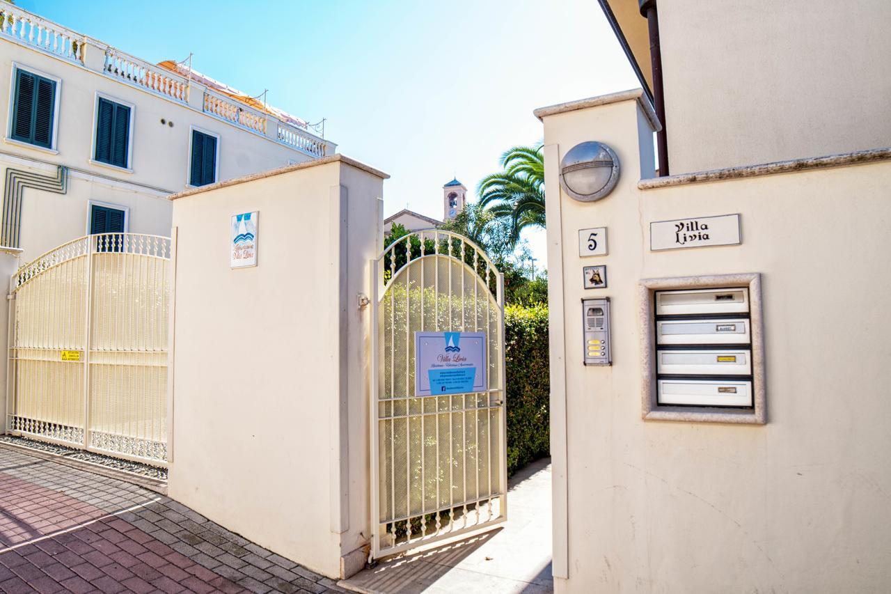 Residence Villa Livia San Vincenzo Buitenkant foto