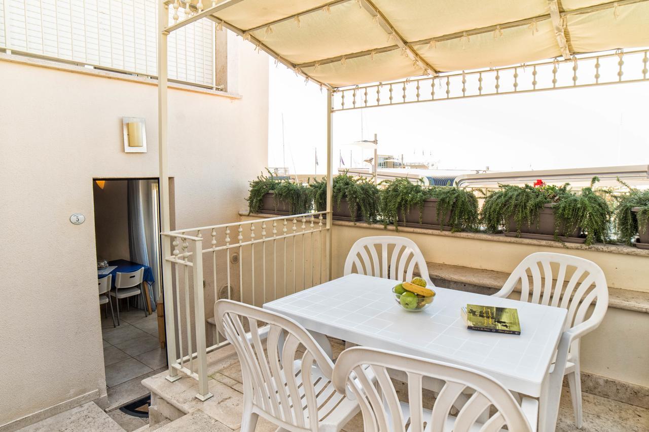 Residence Villa Livia San Vincenzo Buitenkant foto