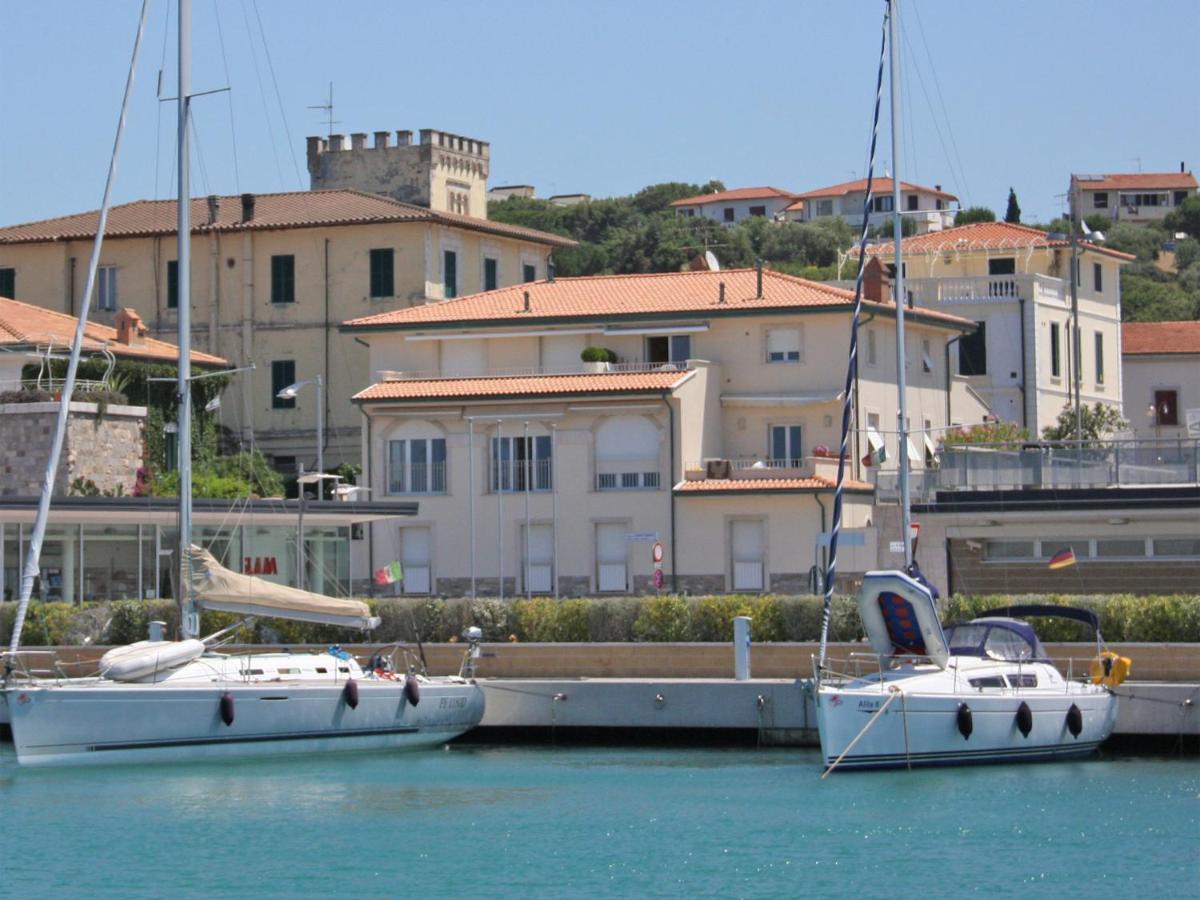 Residence Villa Livia San Vincenzo Buitenkant foto
