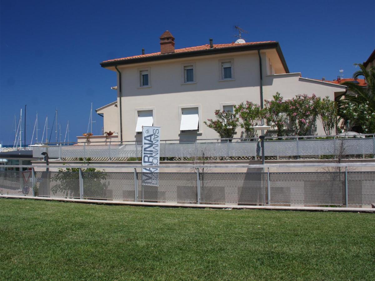 Residence Villa Livia San Vincenzo Buitenkant foto